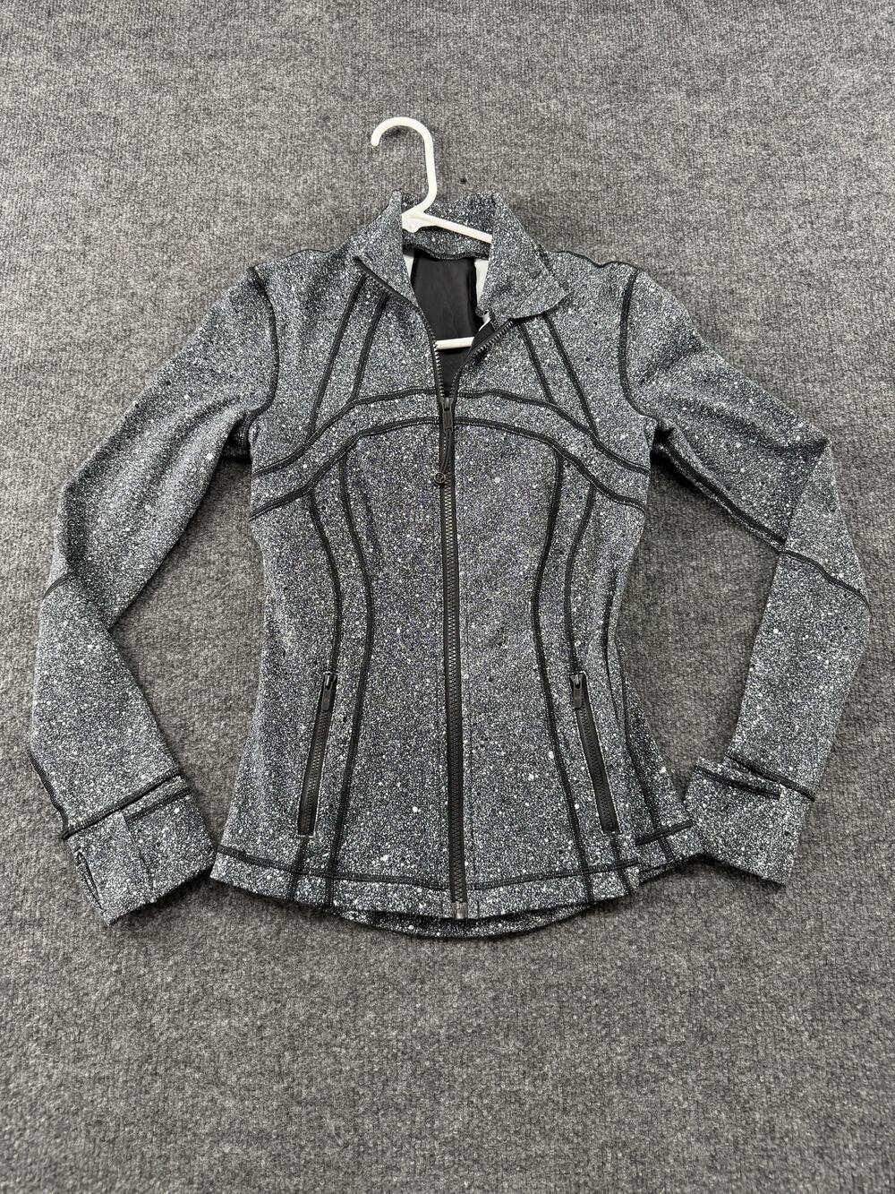 Lululemon Jacket Womens 4 Black Speckle Define Full Zip Thumbholes Pockets Yoga